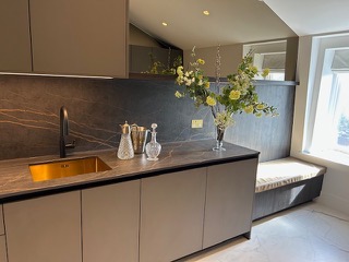 Kitchen Run with Window Seat